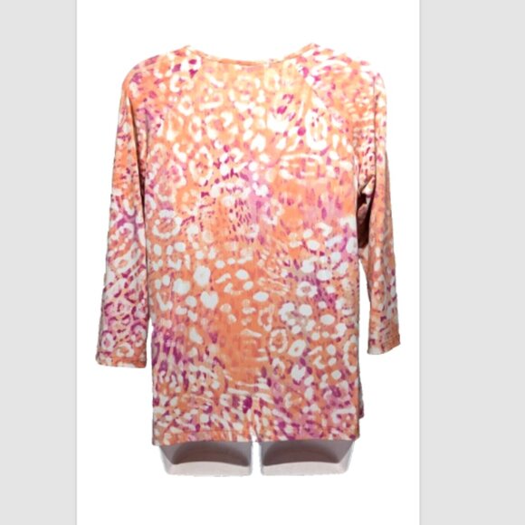 NWOT Susan Graver Liquid Knit Printed Top Gathered V-Neckline Peach Small - Picture 2 of 2